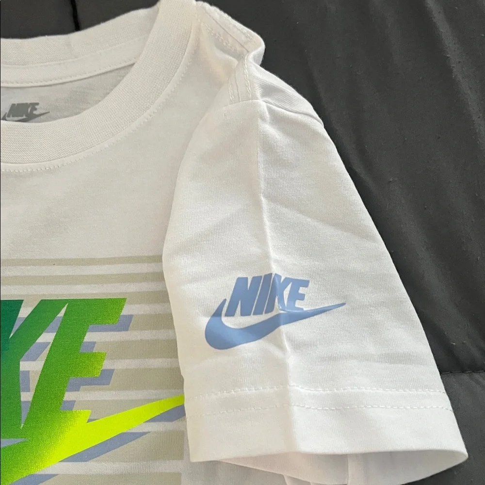 NWT - Nike White Tee with Blue and Green Logo - 4T - Picture 3 of 5